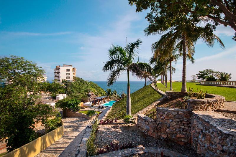 Villas & Resort Luz De Luna Santa Cruz Huatulco Extérieur photo